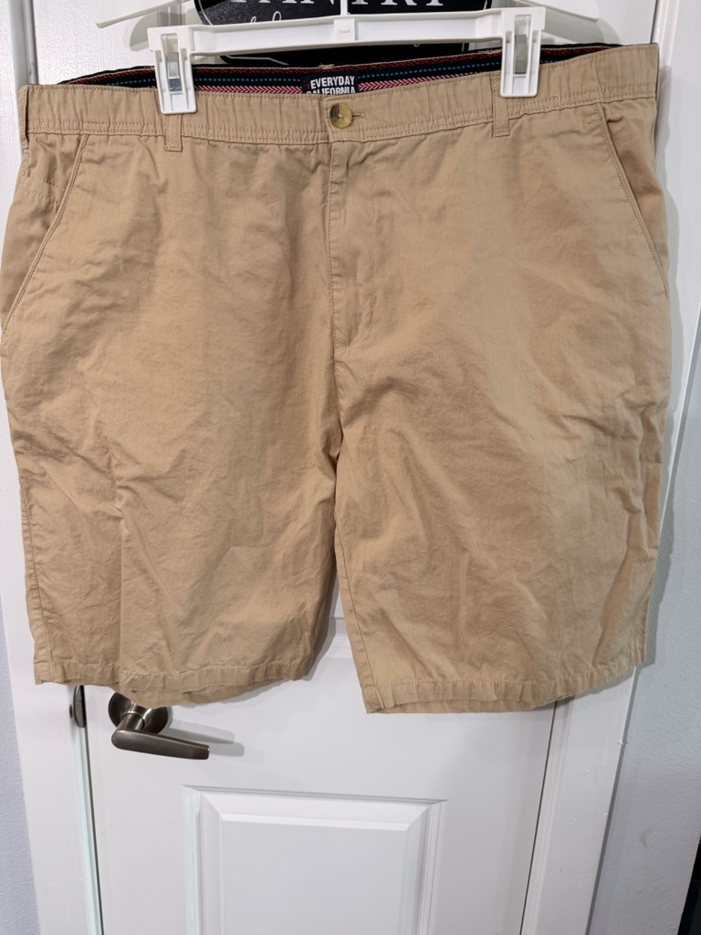 Men’s Khaki Shorts